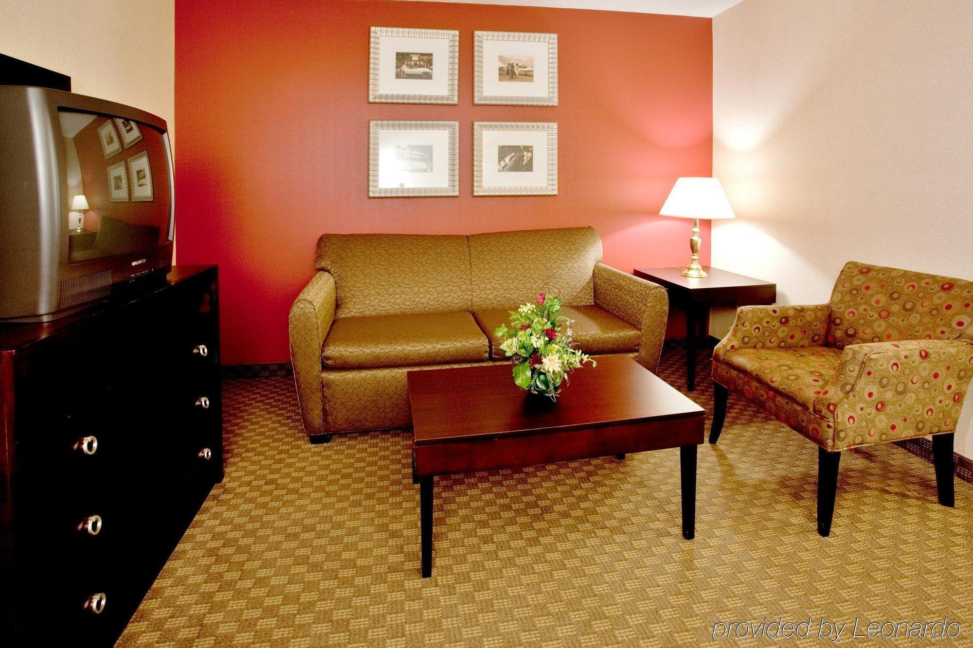 Holiday Inn & Suites Raleigh Cary By Ihg 部屋 写真