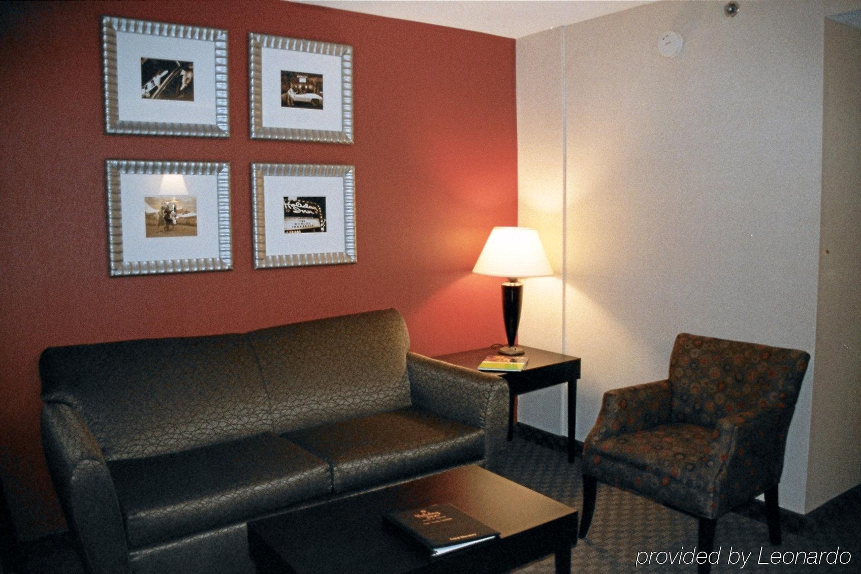 Holiday Inn & Suites Raleigh Cary By Ihg 部屋 写真