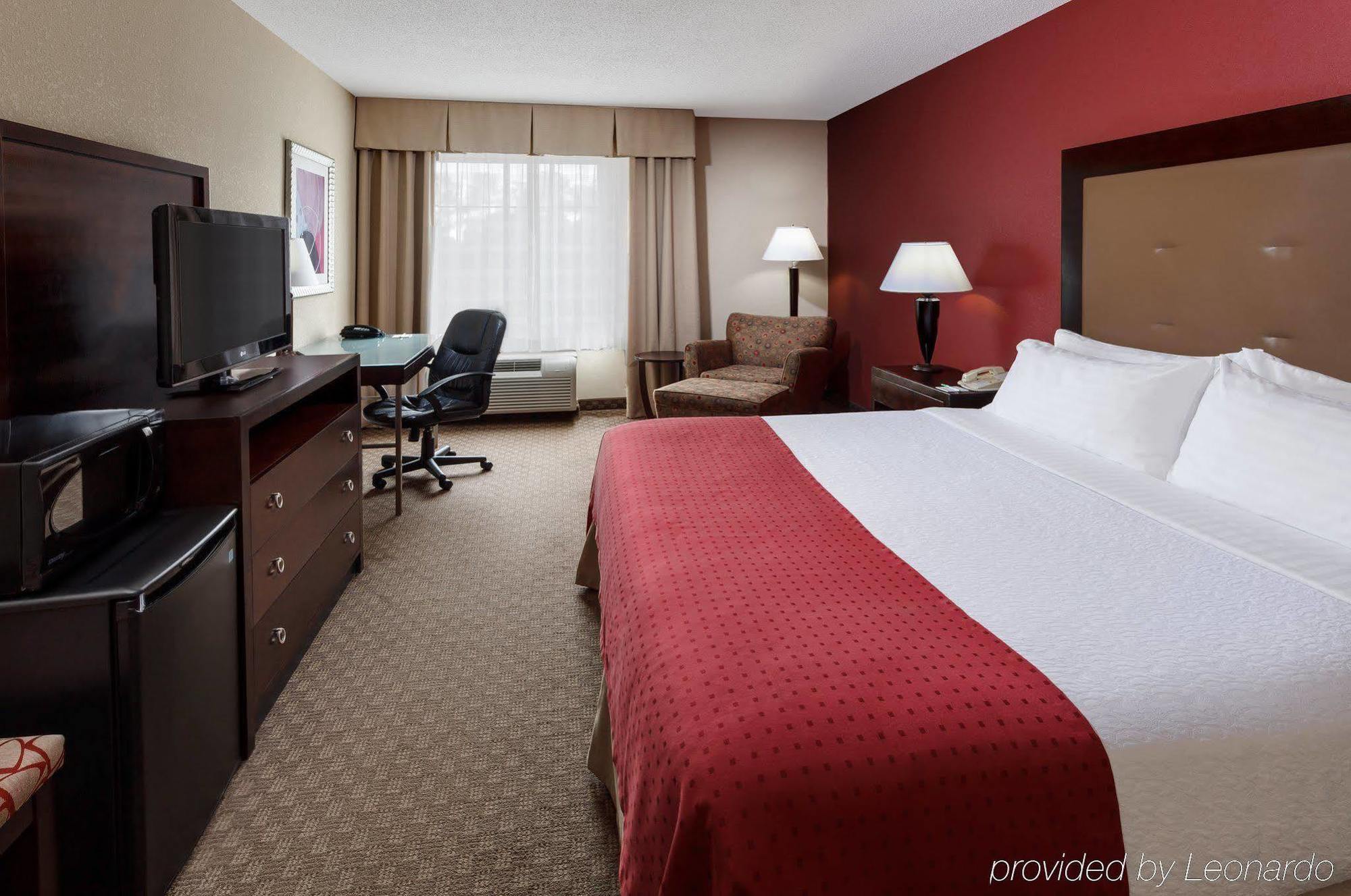 Holiday Inn & Suites Raleigh Cary By Ihg エクステリア 写真